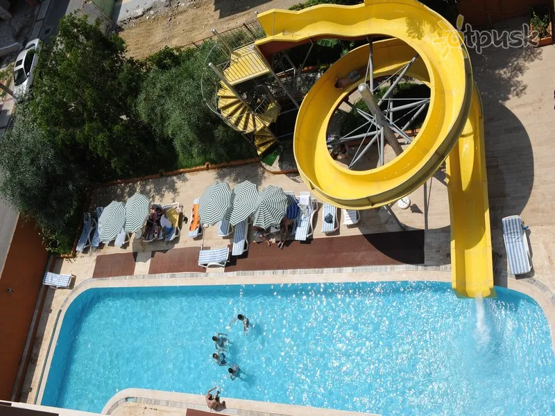 Фото отеля Holiday World Hotel 3* Alanija Turkija vandens parkas, kalneliai