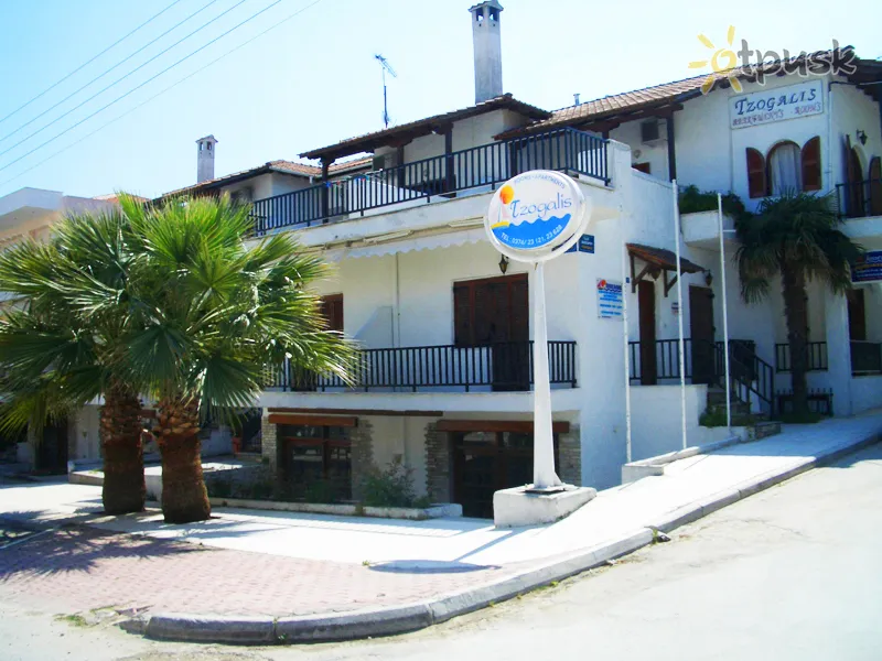 Фото отеля Tzogalis Apartments 1 2* Халкидики – Кассандра Греция экстерьер и бассейны