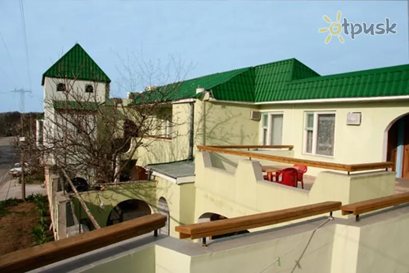 Фото отеля Віктор 3* Чорноморське Крим екстер'єр та басейни