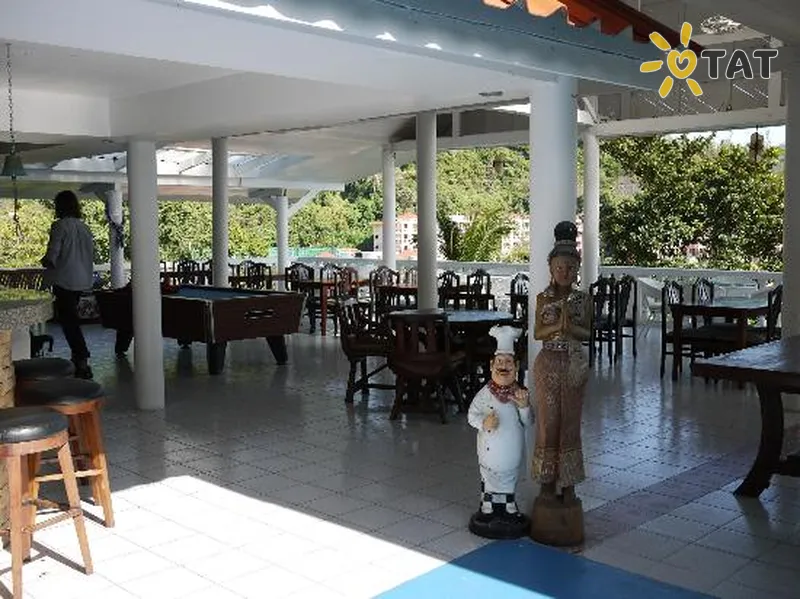 Фото отеля Karon Cliff Contemporary Boutique Bungalows 3* о. Пхукет Таїланд бари та ресторани
