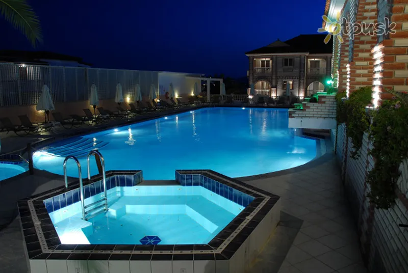 Фото отеля Meandros Boutique 4* Zakintas Graikija išorė ir baseinai