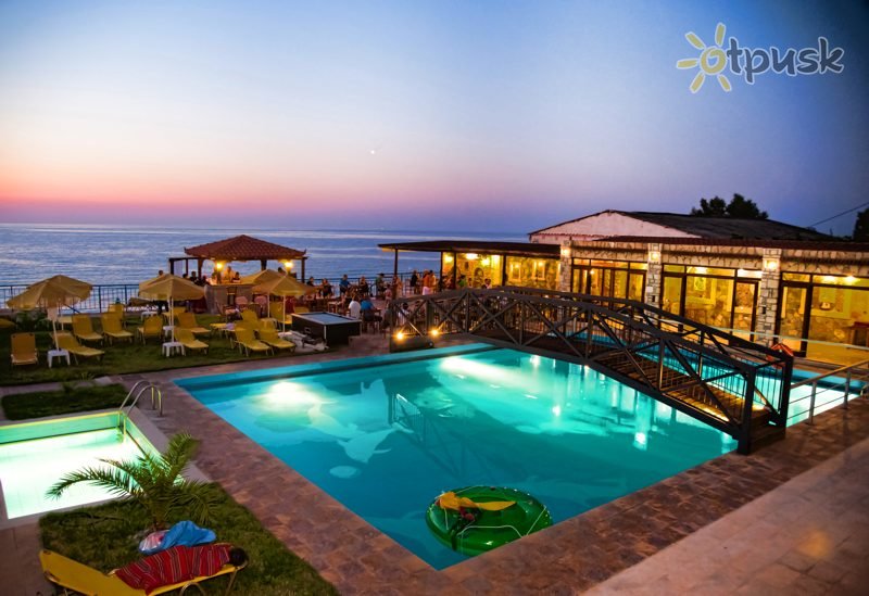 Фото отеля Ekavi Hotel 3* о. Крит – Ретимно Греция экстерьер и бассейны