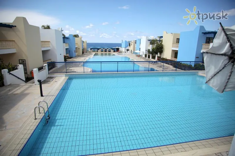 Фото отеля Eleni Holiday Village 4* Пафос Кипр экстерьер и бассейны
