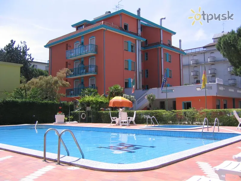 Фото отеля Altinate Hotel 3* Лідо Ді Езоло Італія екстер'єр та басейни