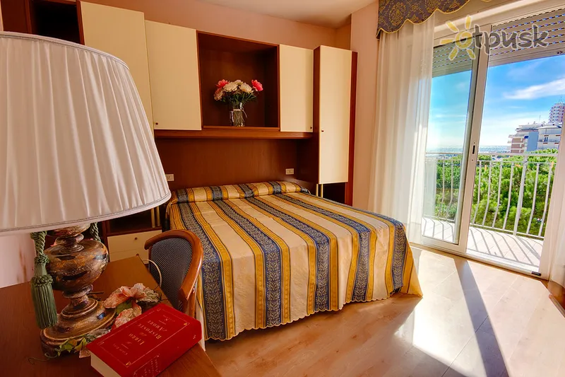 Фото отеля Jet Hotel 3* Лидо Ди Езоло Италия