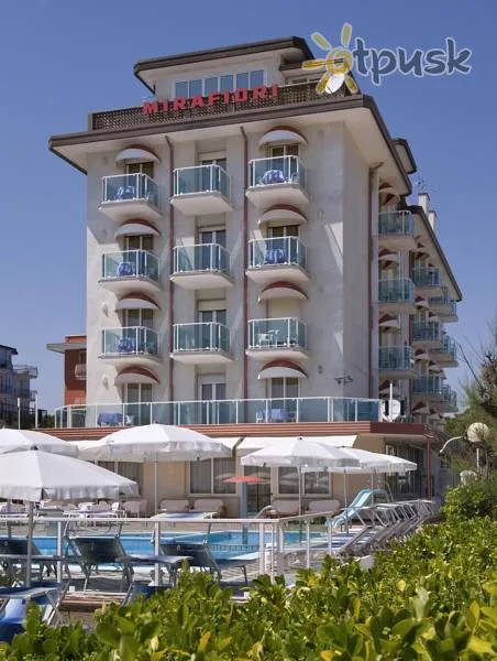 Фото отеля Mirafiori Hotel 3* Lido di Jesolo Itālija ārpuse un baseini