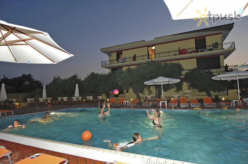 Фото отеля Meni Studios 3* о. Тасос Греція екстер'єр та басейни