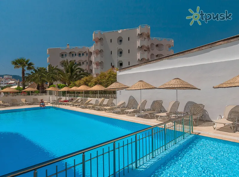Фото отеля Sunprime Beachfront Hotel 4* Marmaris Turkija išorė ir baseinai