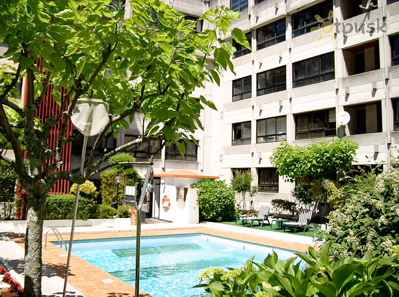 Фото отеля Eurostars Araguaney Hotel 5* Сантьяго-де-Компостела Іспанія екстер'єр та басейни