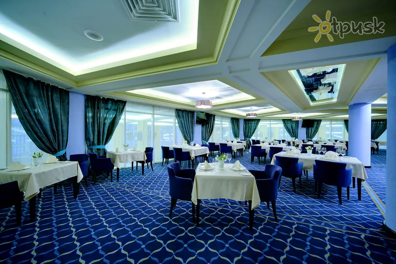 Фото отеля LES Art Resort 4* Podmoskovje-Rietumi Krievija bāri un restorāni