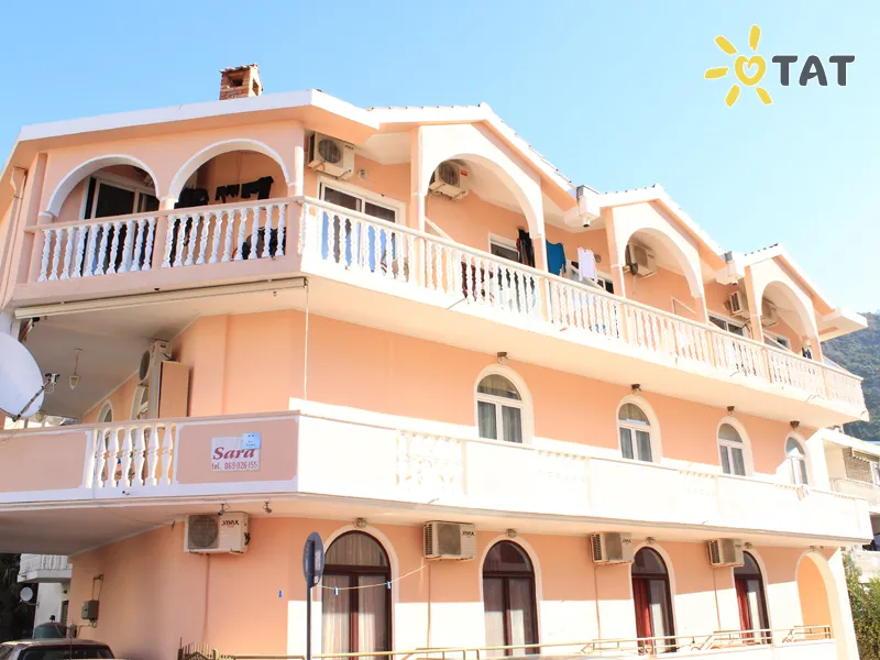 Фото отеля Orange Villa 3* Будва Чорногорія екстер'єр та басейни