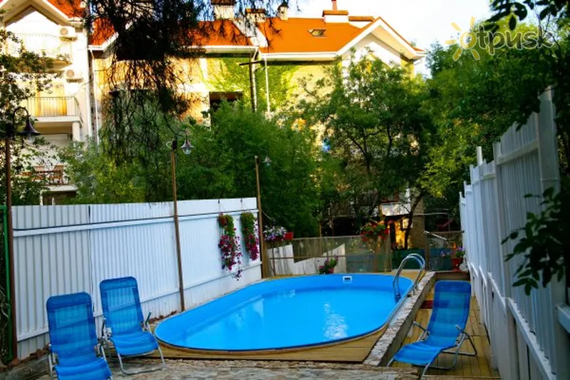 Фото отеля Чайка 2* Ялта Крим екстер'єр та басейни
