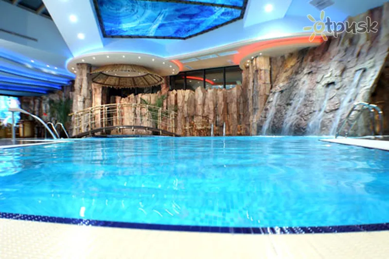 Фото отеля Golden Palace Hotel 5* Єреван Вірменія екстер'єр та басейни