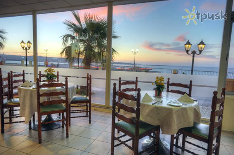 Фото отеля Sea View Hotel 3* Аура Мальта бары и рестораны