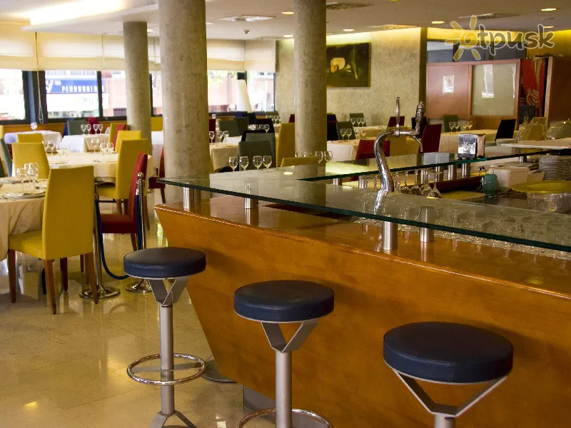 Фото отеля Exe AB Viladomat Hotel, 3* Барселона Іспанія бари та ресторани
