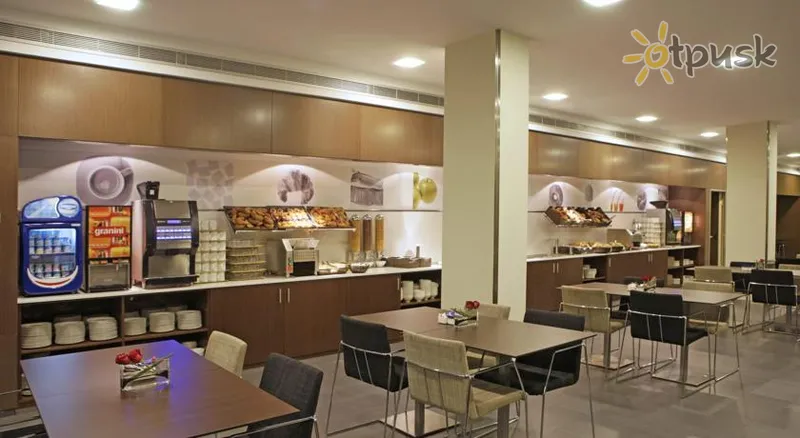 Фото отеля Holiday Inn Express Barcelona City 22 3* Барселона Испания бары и рестораны