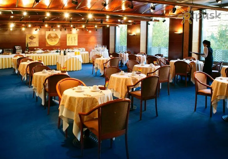 Фото отеля Husa Illa Hotel 4* Барселона Испания бары и рестораны