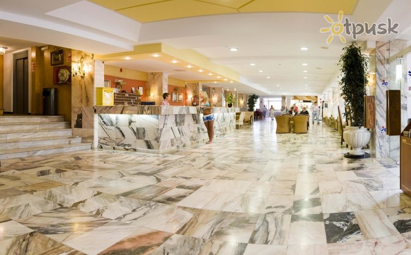 Фото отеля Globales Panama 3* о. Майорка Испания лобби и интерьер