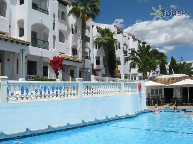 Фото отеля Holiday Center Apartments 3* о. Майорка Іспанія екстер'єр та басейни