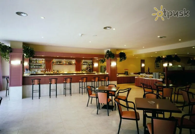 Фото отеля Gran Garbi Mar Hotel 3* Коста Брава Испания бары и рестораны
