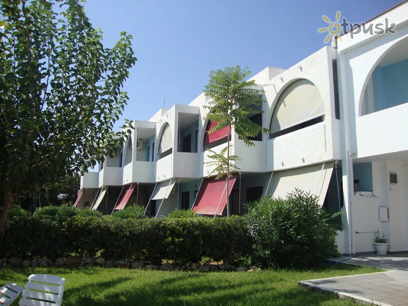 Фото отеля Gregory Peck Apartments & Studios 3* о. Родос Греция экстерьер и бассейны