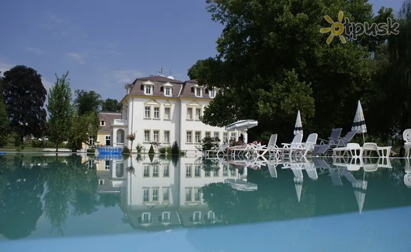 Фото отеля Batthyany Kastelyhotel 3* Heviz Ungārija ārpuse un baseini