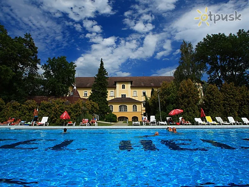 Фото отеля Hunguest Hotel Helios Superior 3* Heviz Vengrija išorė ir baseinai