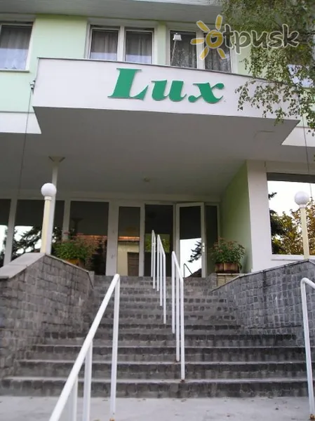 Фото отеля Lux 2* Бійниці Словаччина екстер'єр та басейни