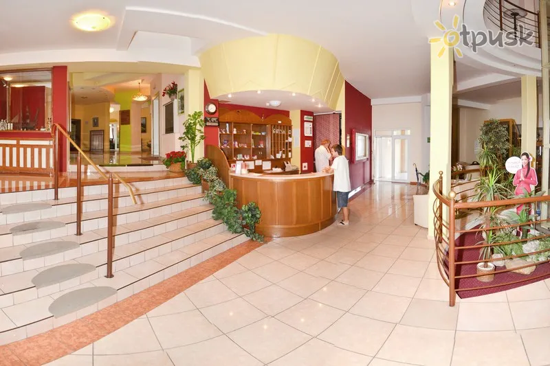 Фото отеля Pod Zamkom 4* Бойнице Словакия лобби и интерьер