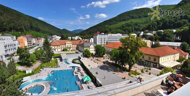 Фото отеля Atlantis Hotel 2* Trencianske Teplice Slovakija išorė ir baseinai