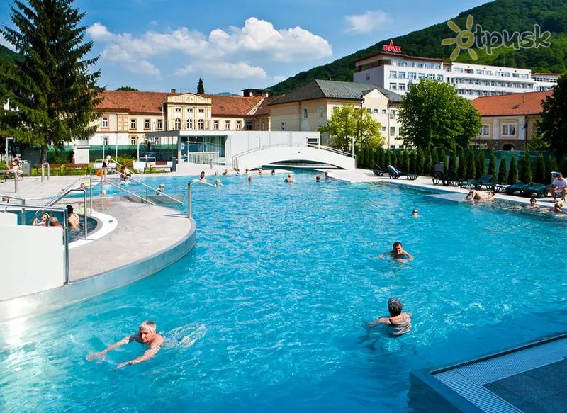 Фото отеля Atlantis Hotel 2* Trencianske Teplice Slovakija išorė ir baseinai