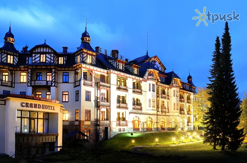 Фото отеля Grandhotel Stary Smokovec 4* Старый Смоковец Словакия экстерьер и бассейны