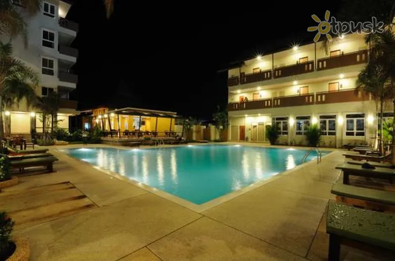 Фото отеля Chaiyapruek Suites Hotel 3* Pataja Taizeme ārpuse un baseini