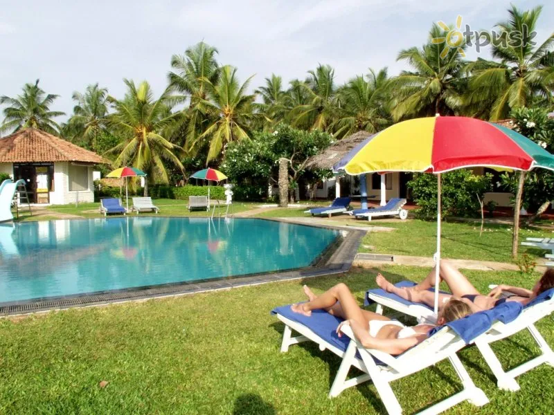 Фото отеля Platinum Marawila 2* Маравіла Шрі Ланка екстер'єр та басейни