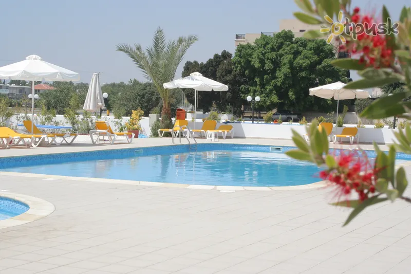 Фото отеля Mariandy 2* Ларнака Кіпр екстер'єр та басейни