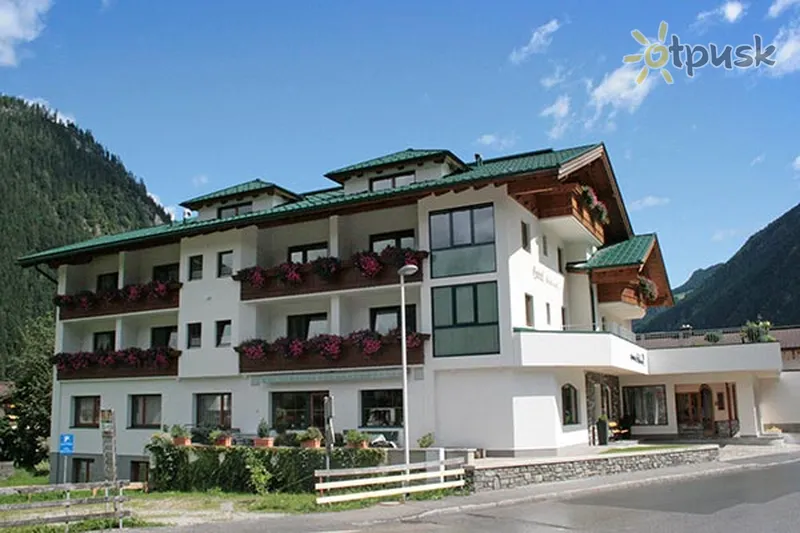 Фото отеля Glueck Auf Hotel Garni 3* Mayrhofen Austrija ārpuse un baseini
