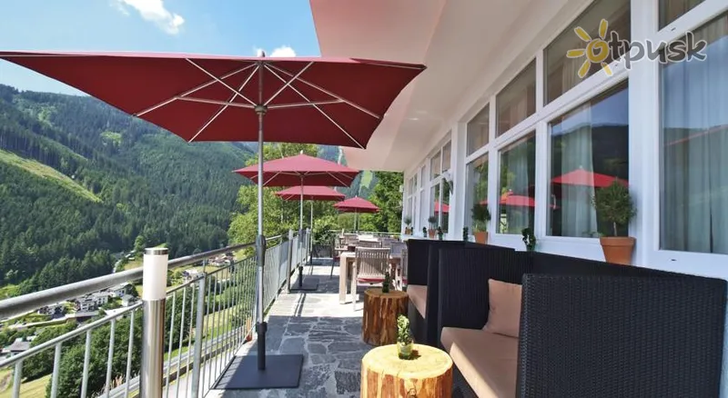 Фото отеля Der Sonnberg Hotel 4* Cellamzē Austrija ārpuse un baseini