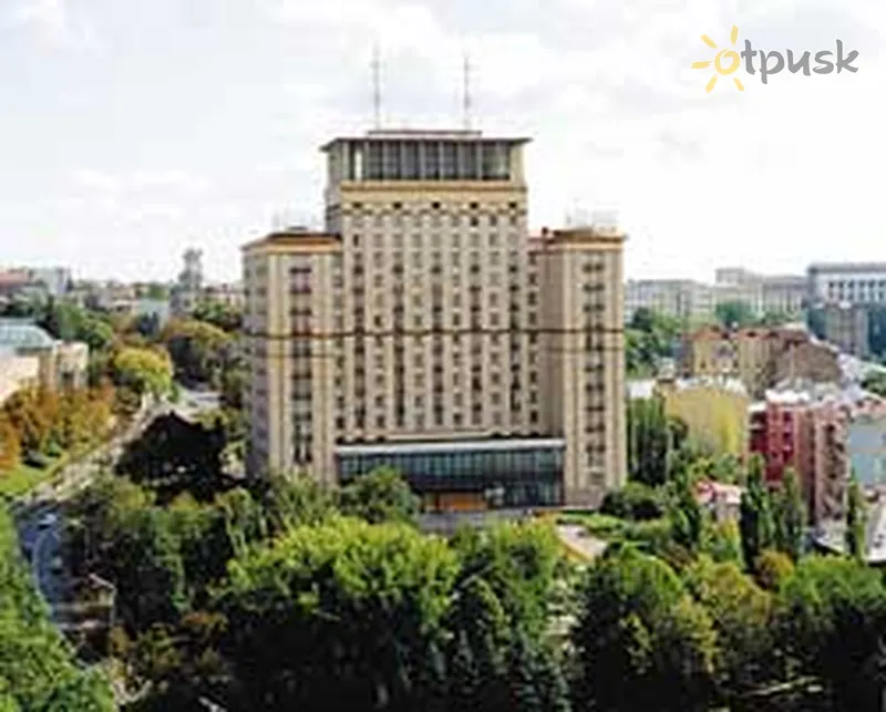 Фото отеля Украина 4* Kijeva Ukraina ārpuse un baseini
