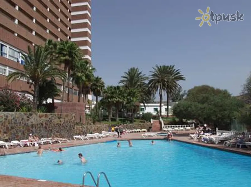 Фото отеля Corona Roja Apartamentos 2* Gran Kanarija (Kanarai) Ispanija išorė ir baseinai