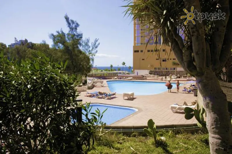 Фото отеля Corona Roja Apartamentos 2* par. Grankanārija (Kanāriju salas) Spānija ārpuse un baseini
