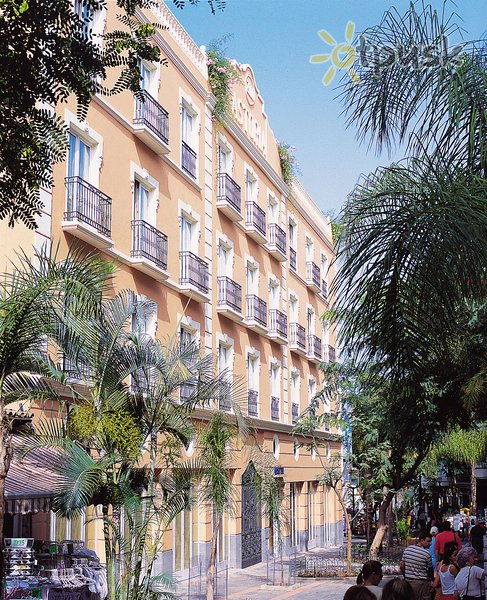 Фото отеля RF Astoria Hotel 3* о. Тенерифе (Канары) Испания экстерьер и бассейны