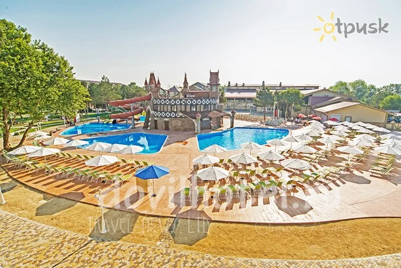Фото отеля Довіль Готель & SPA 5* Анапа росія екстер'єр та басейни