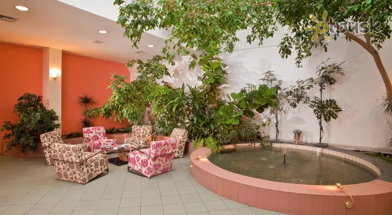 Фото отеля Wellness & Treatment Hotel GHC 4* Prāga Čehu vestibils un interjers