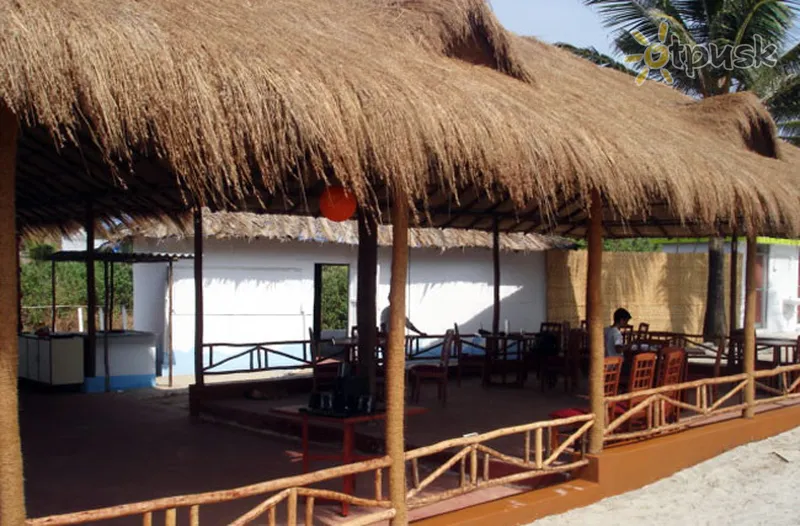 Фото отеля La Cabana Beach & Spa 3* Šiaurės Goa Indija išorė ir baseinai