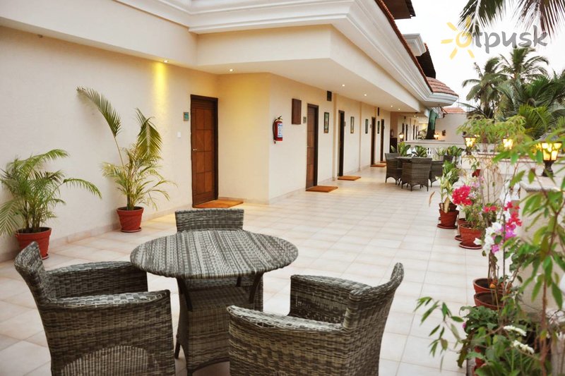 Фото отеля Sukhmantra Resort & Spa 4* Северный Гоа Индия экстерьер и бассейны