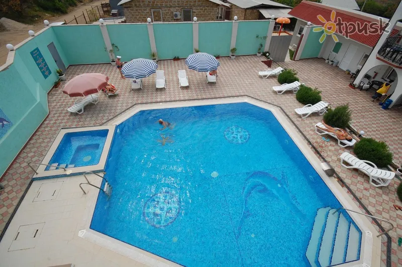 Фото отеля Крошка Енот 3* Jūrinis Krymas išorė ir baseinai