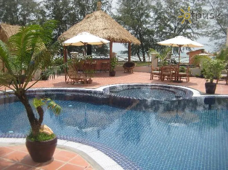 Фото отеля The Secret Garden 3* Сіануквіль Камбоджа екстер'єр та басейни