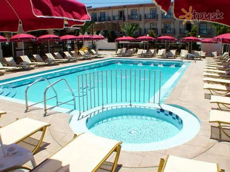 Фото отеля Canadian Hotel 3* о. Закінф Греція екстер'єр та басейни
