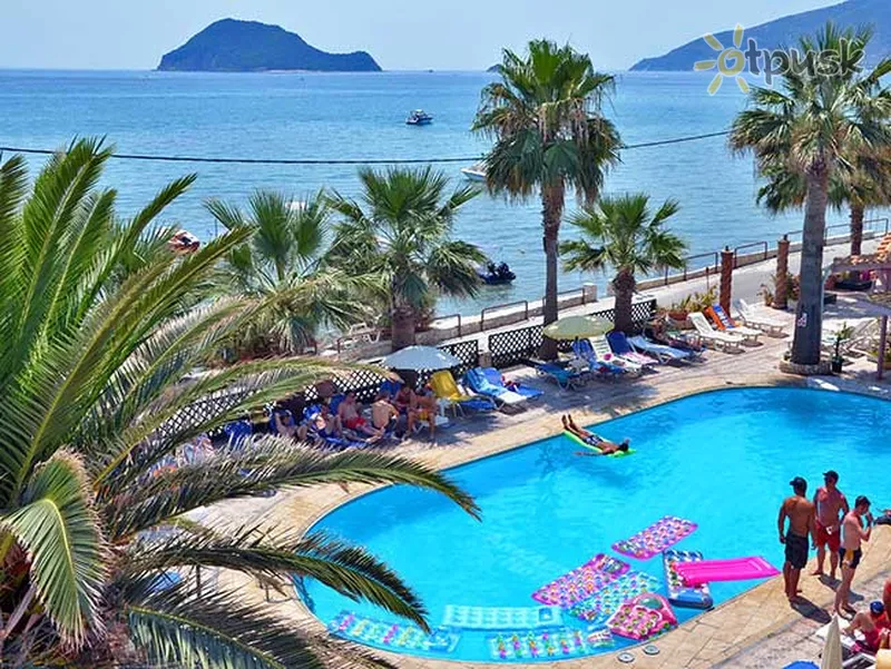 Фото отеля Turtle Beach Studios Hotel & Apartments 3* Zakintas Graikija išorė ir baseinai