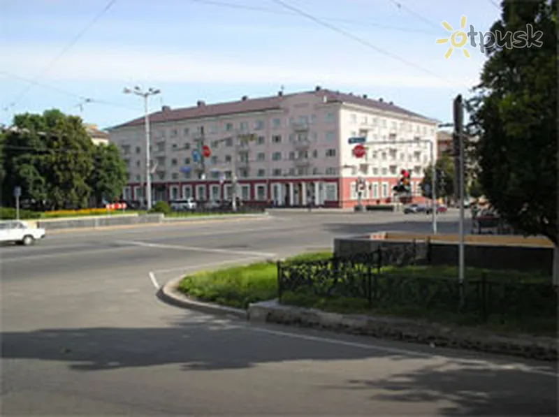 Фото отеля Украина 3* Чернигов Украина экстерьер и бассейны